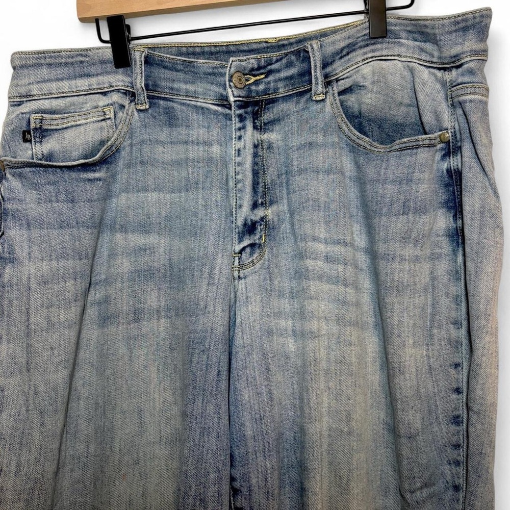 Judy Blue blue denim boyfriend fit blue jeans, 16W - Picture 2 of 6